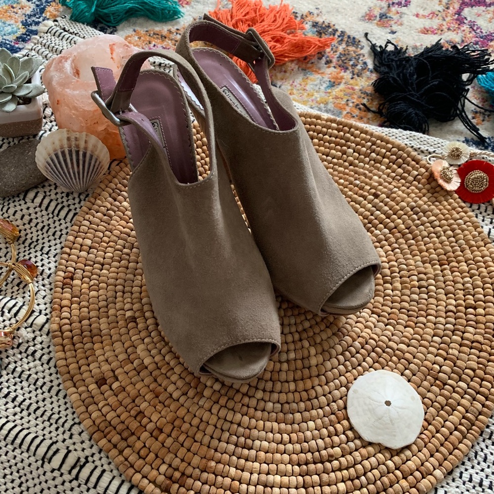 Elizabeth Brady Platform Shoe Made In Italy S-38.5